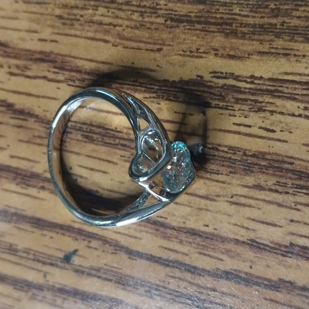 Fashion ring
